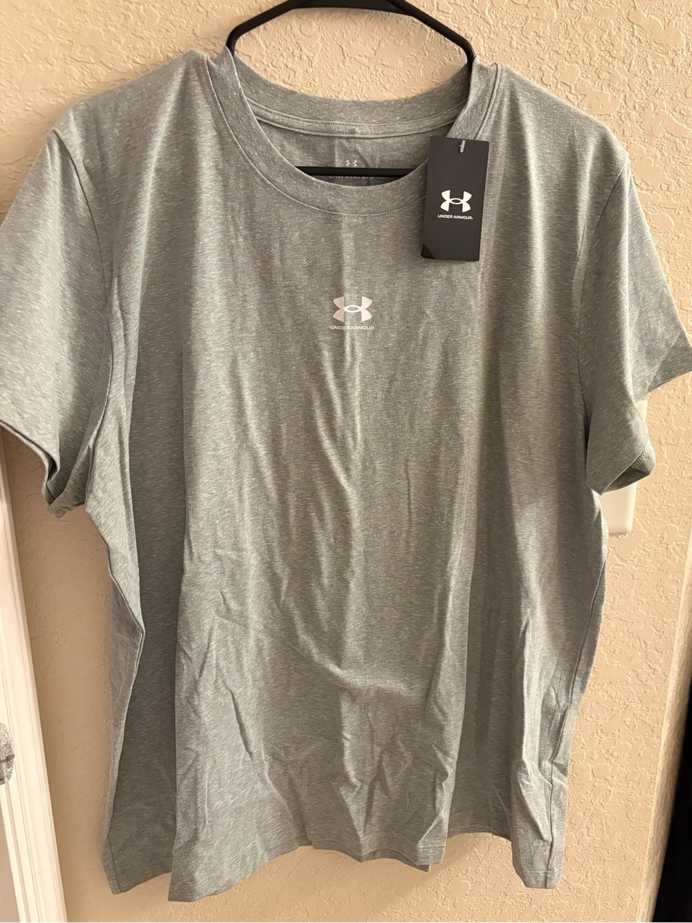 Under Armour Women's Short Sleeve Tee - Heather Gray Green Sage Plus Size 2XL